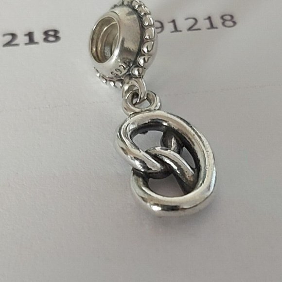 AUTHENTIC PANDORA *RETIRED and RARE* Sterling Silver Pretzel Charm 791218 - Picture 7 of 7